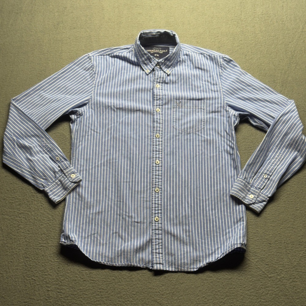 American Eagle Mens Medium Blue White Striped Button Down Shirt Vintage Fit